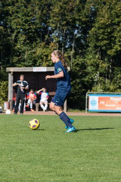 Bild 235 - B-Juniorinnen Krummesser SV - SV Henstedt Ulzburg : Ergebnis: 0:3